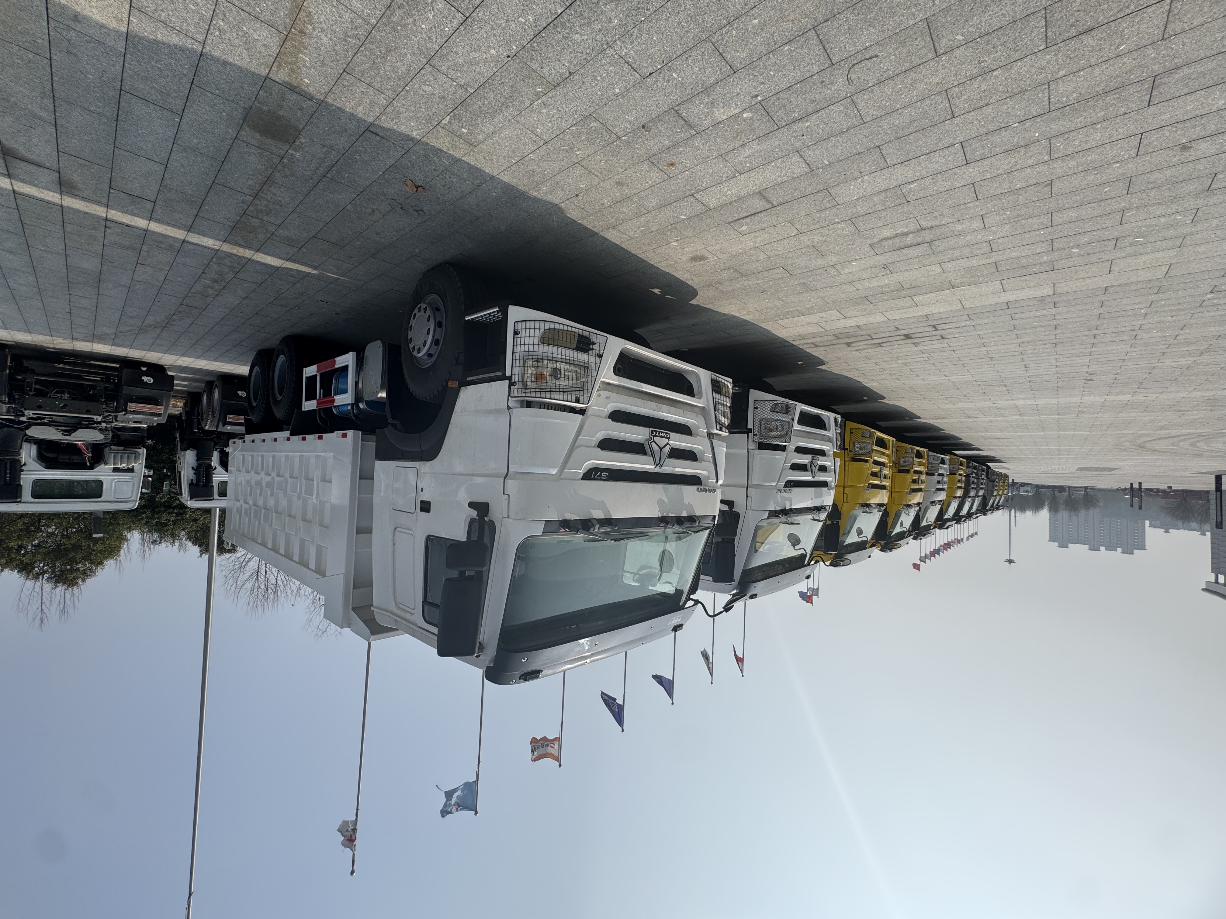 A Sinotruk Howo Truck készen áll az Ön számára!